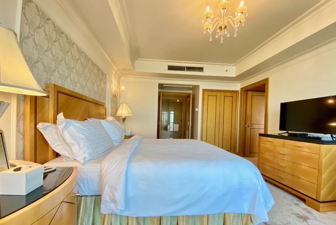 Chez Haytham At Four Seasons Nile Plaza Residential Suite Kahire Dış mekan fotoğraf